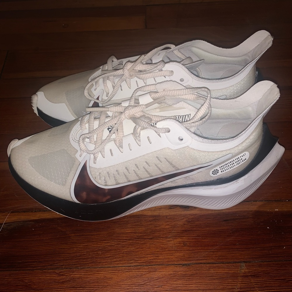 Size 7 - Nike Zoom Gravity Barely Rose 2020